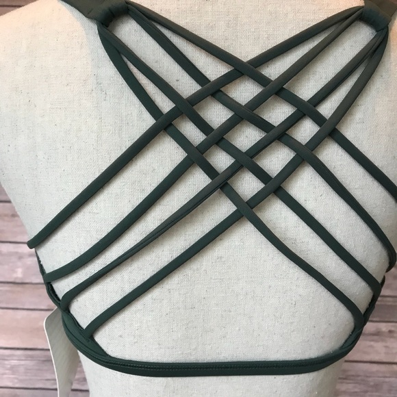 NWT DKFR LULULEMON FREE TO BE BRA WILD - - Size 12 - Picture 2 of 7